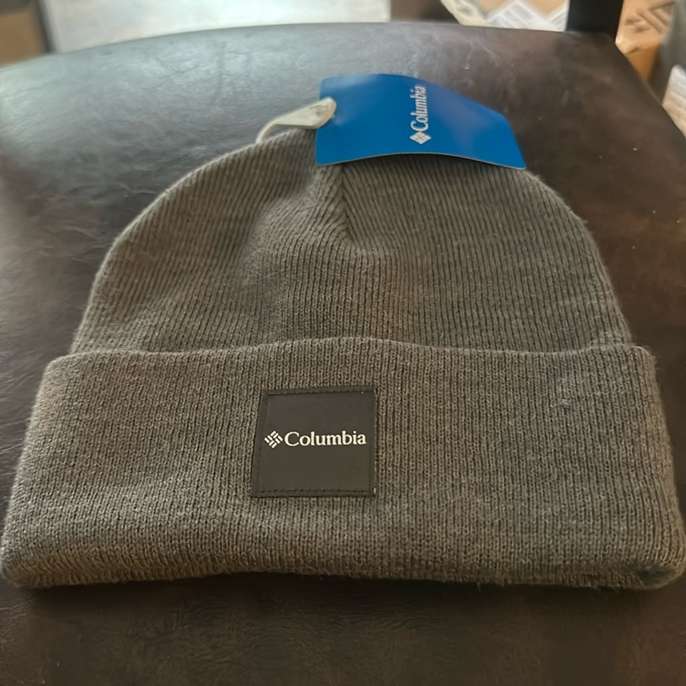 Columbia City Trek Heavyweight Beanie: GRAY: NEW WITH TAGS